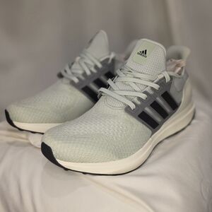 Adidas Running Sneakers | Women’s 8 |